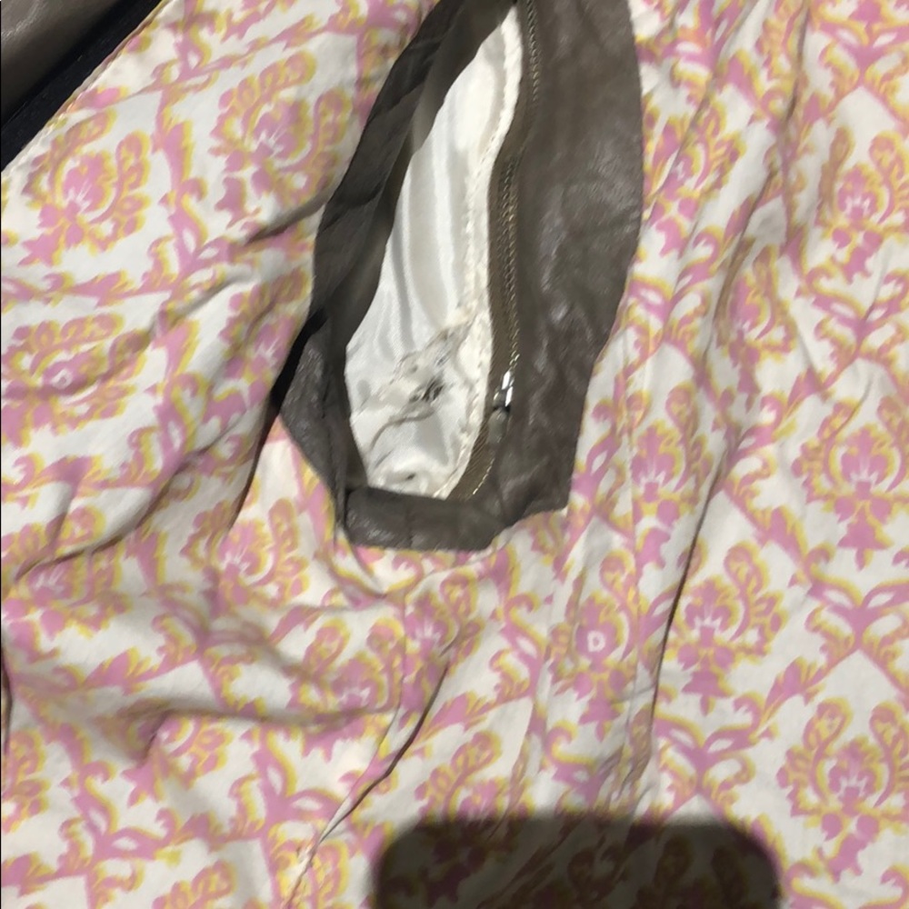 Convertible Leather Jacket - Picture 6 of 7